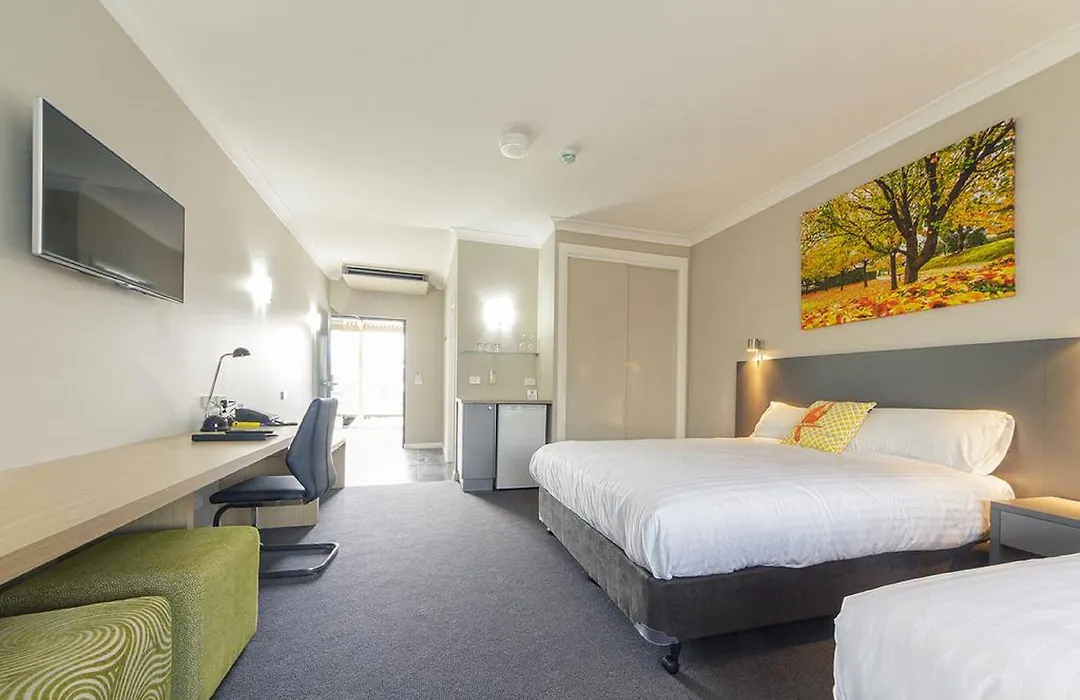 Club Cowra Motel-1