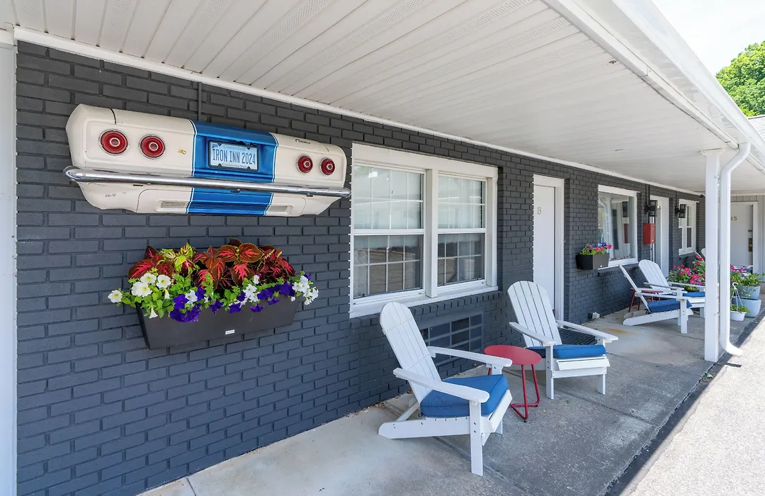 Inn At Iron Masters-1