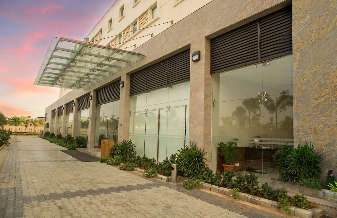 Kalyan Grand - A Business Hotel-1
