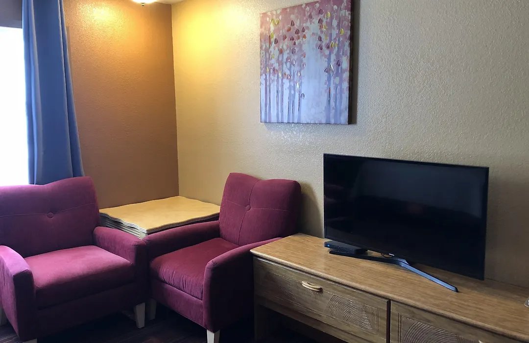 Adoba Hotel Naubinway-1