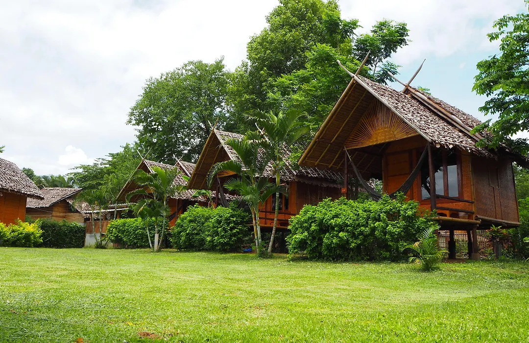 Pai Country Hut-1