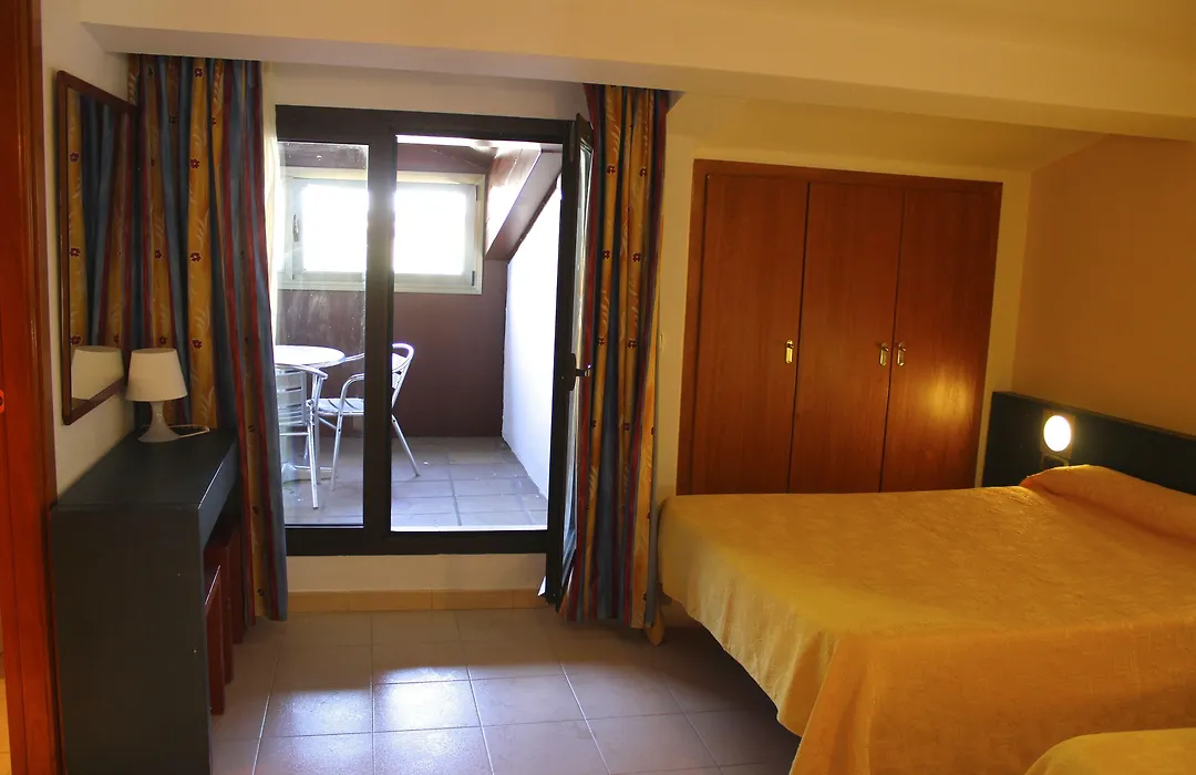 Hotel Avanti-1
