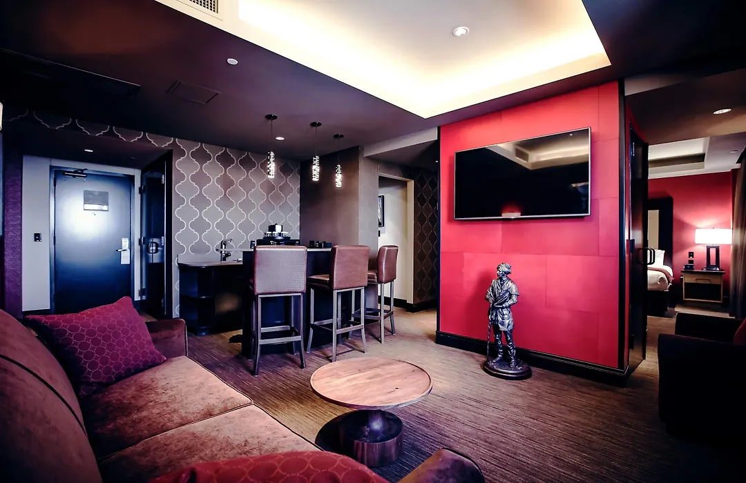 Cherokee Casino Hotel Roland-1