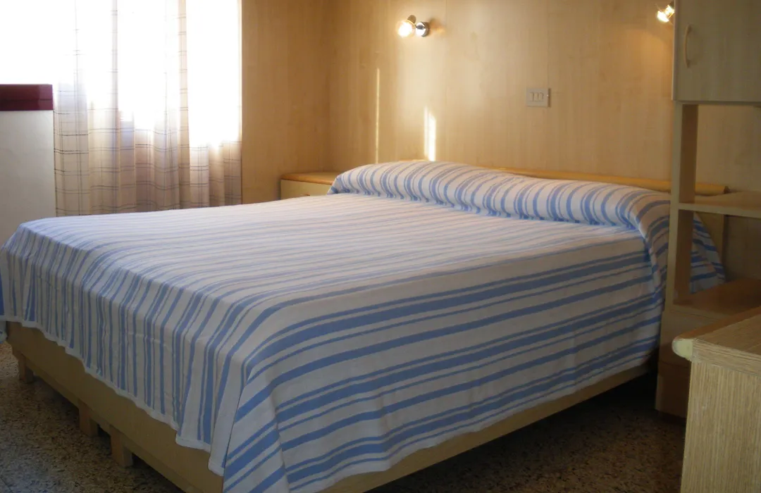 Hotel Villa Dina-1