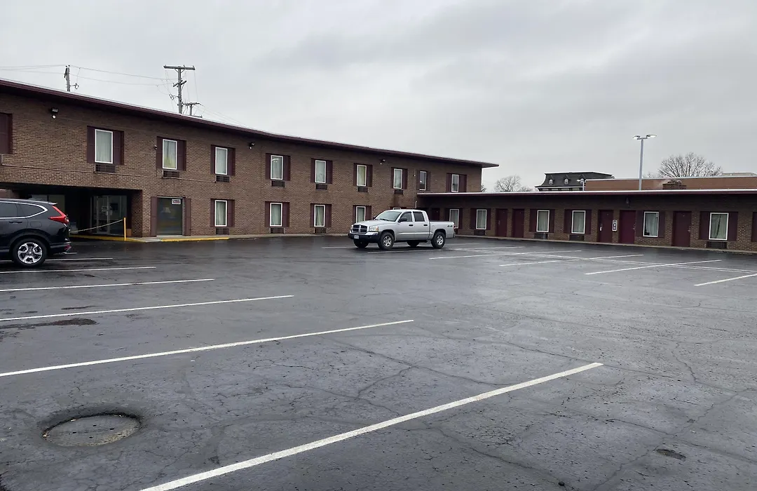 Executive Inn Chillicothe-1