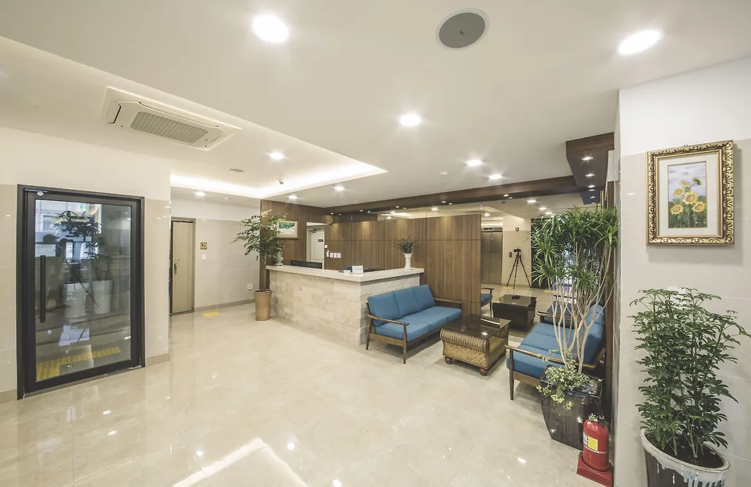 Harbor Hotel-1