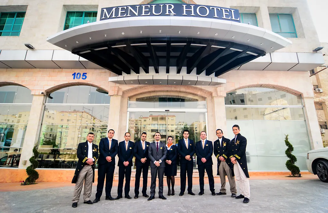 Meneur Hotel-1