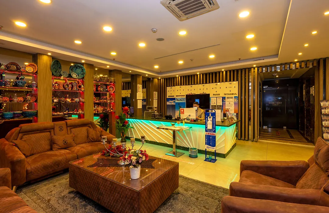 Grand Palace Hotel-1