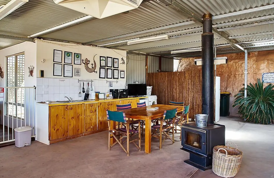 Underground Bed & Breakfast-1