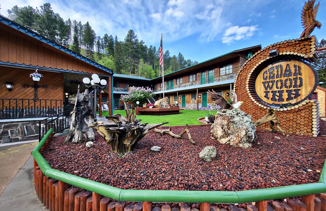 Cedar Wood Inn-1