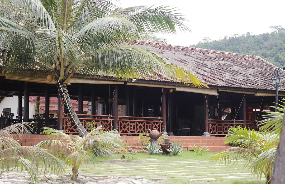 Gold Coast Phu Quoc Beach Resort-1