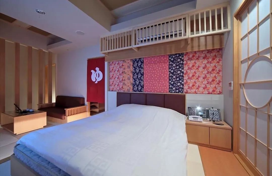 Design Hotel W Zip Club (Adults Only)-1