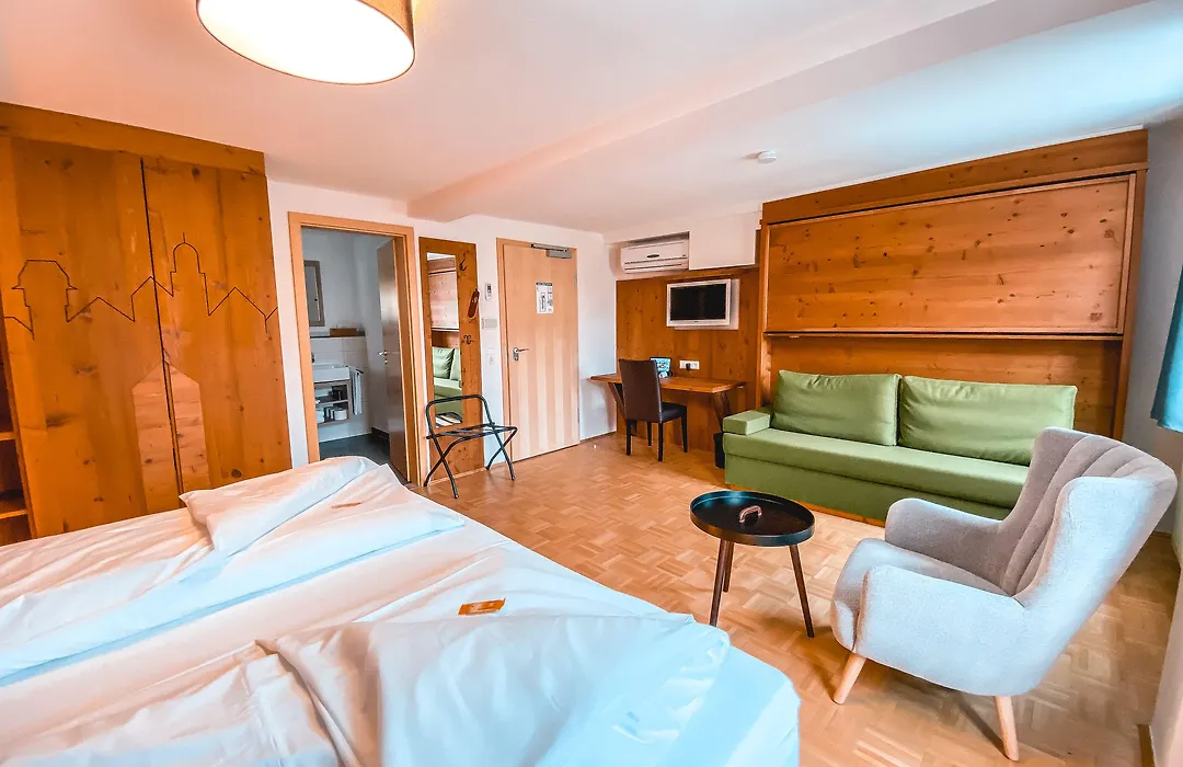 Hotel Gasthaus Zur Sonne-1