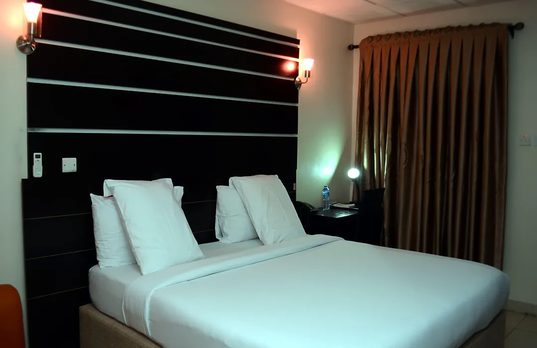 De Rigg Place - Alaka Estate, Surulere-1