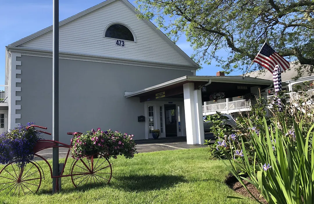 Hyannis Inn-1