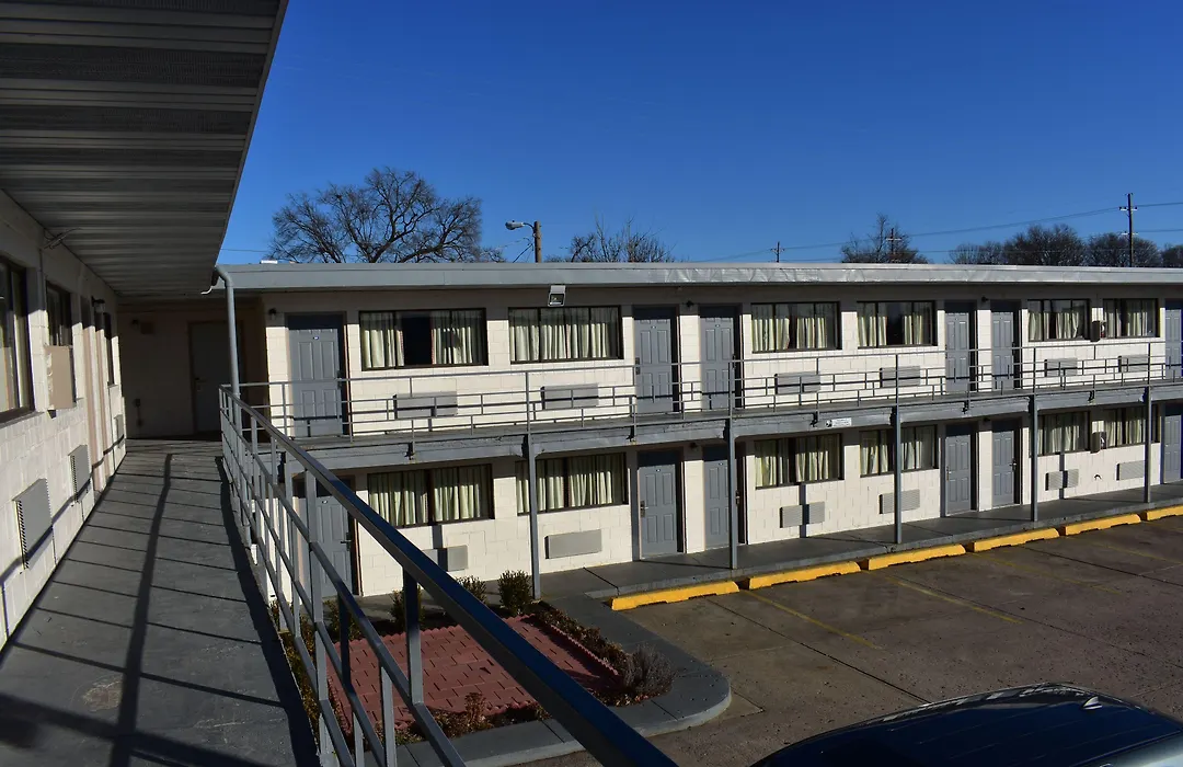 Rodeway Inn Terre Haute Near University-1