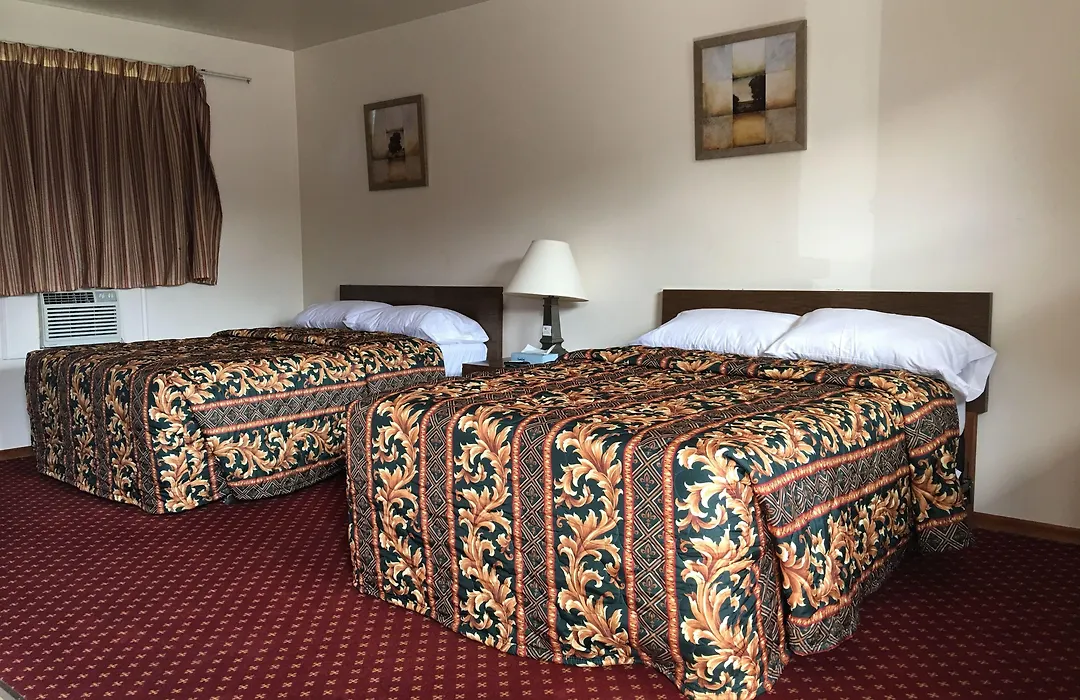 Cobourg Inn-1