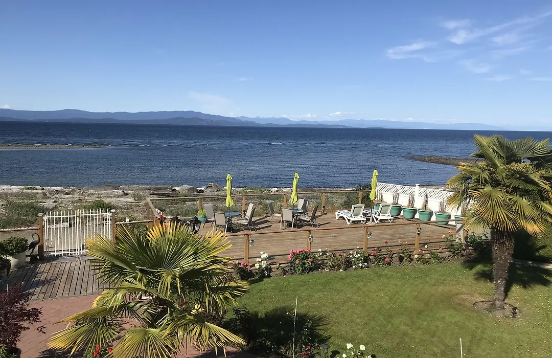 Buena Vista By The Sea-1