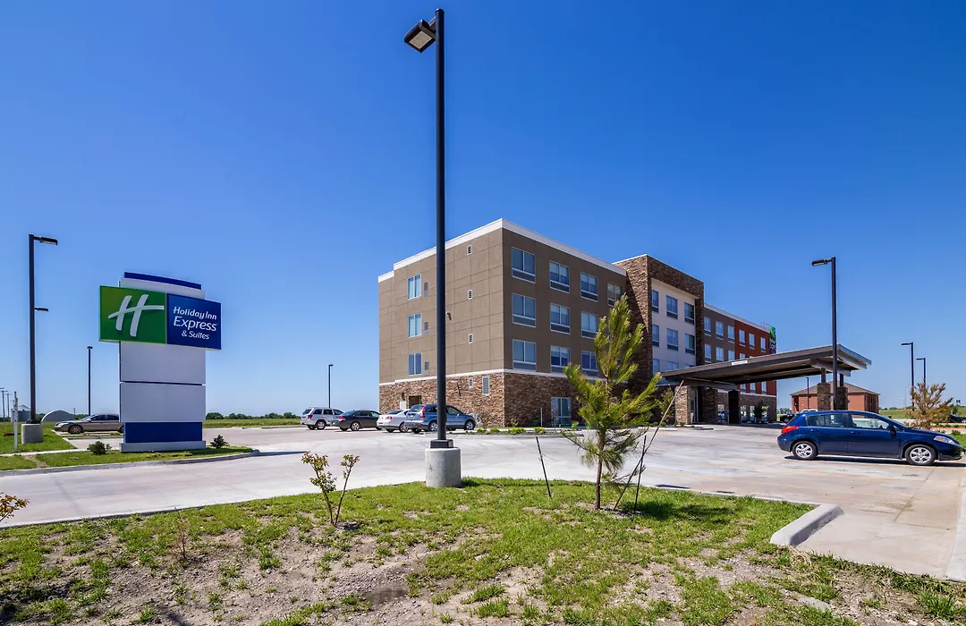Holiday Inn Express & Suites Blackwell By Ihg-1