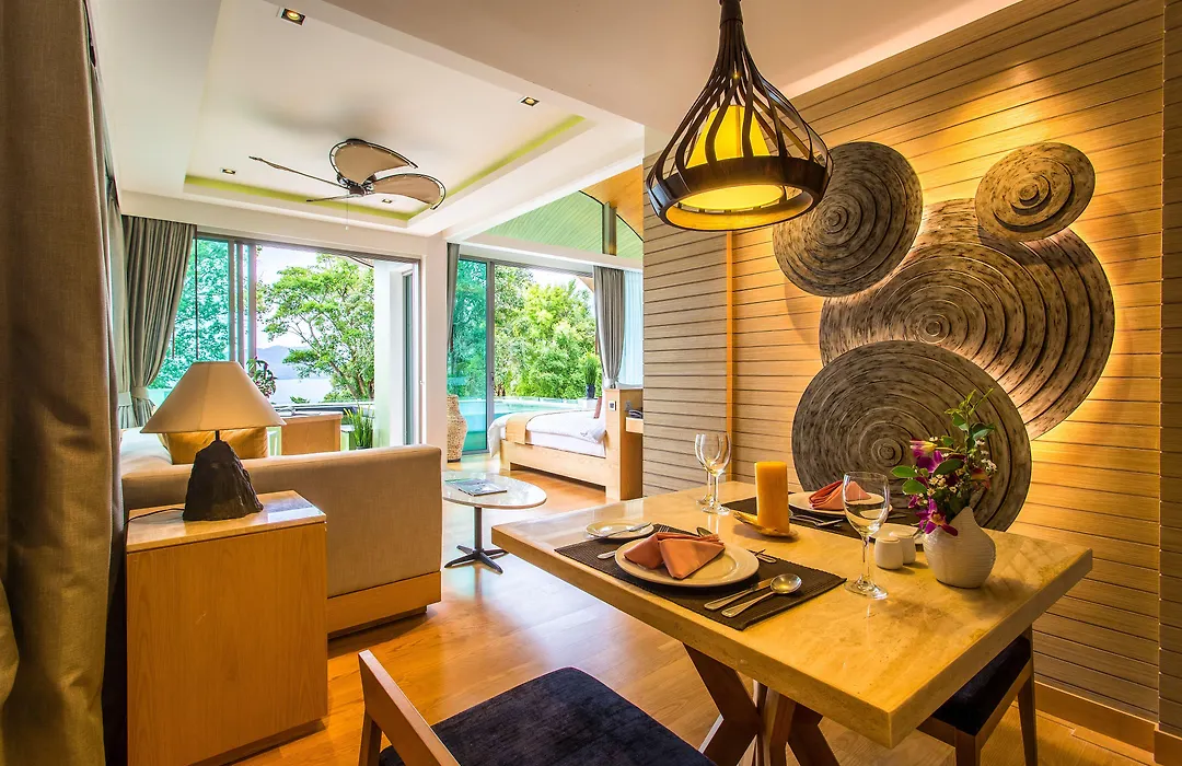 Crest Resort & Pool Villas-1