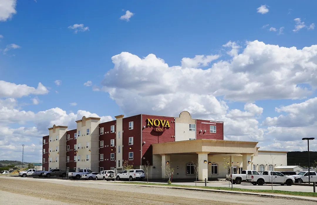 Nova Inn Peace River-1