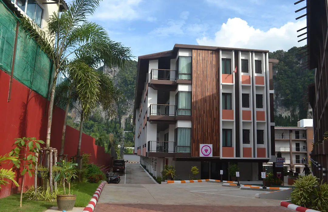 The Lai Thai Luxury Condominiums-1