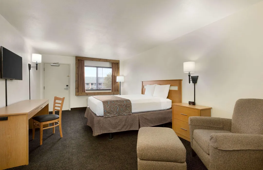 Travelodge By Wyndham Belen-1