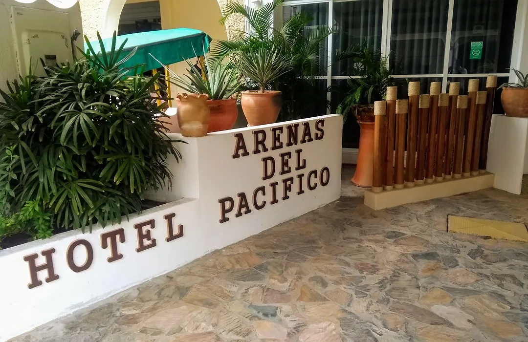 Hotel Arenas del Pacifico-1