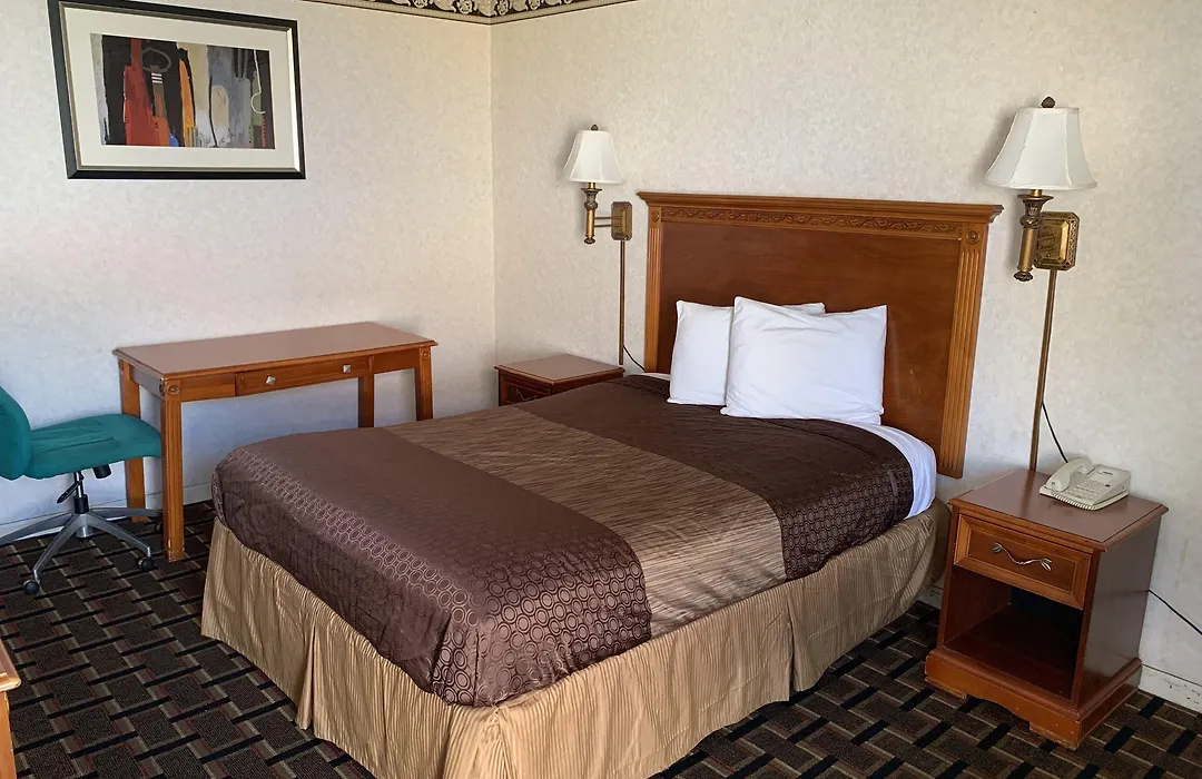 Heritage Inn Cleveland-1
