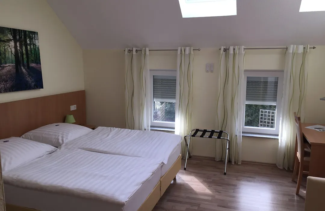 Wirtshaus Himberg Pension-1