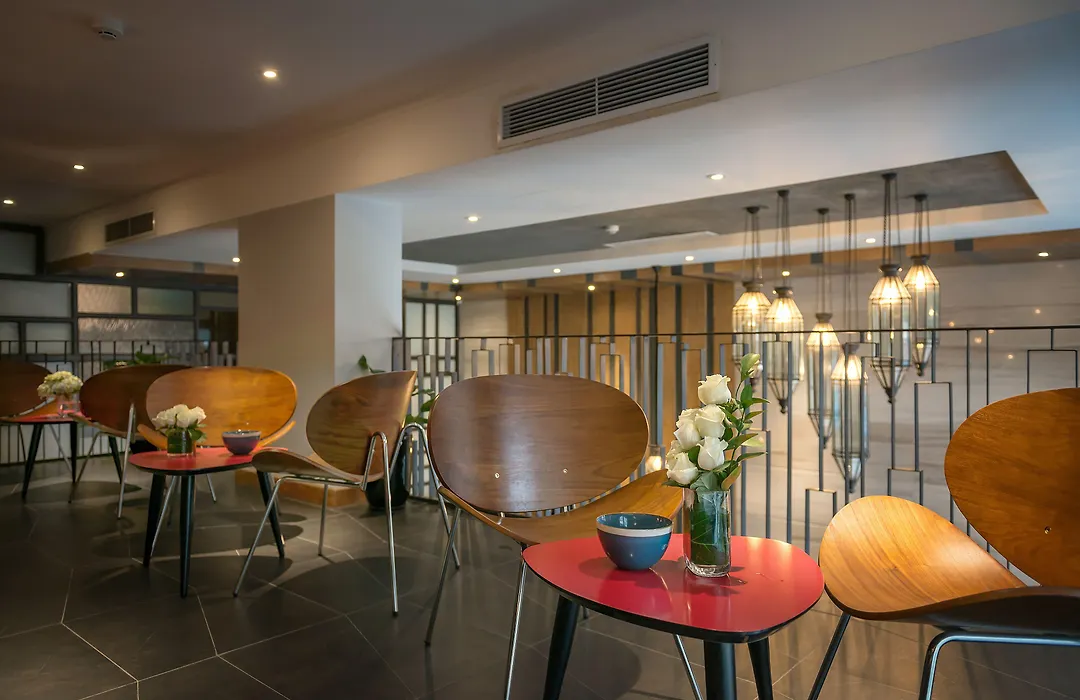 Bespoke Trendy Hotel Hanoi-1