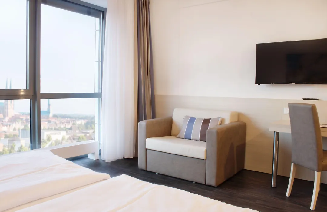 Viva Hotel Luebeck-1