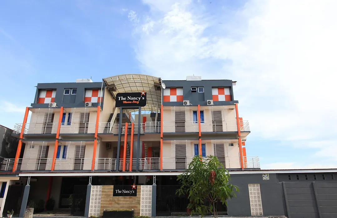 The Nancy'S Homestay Pekanbaru Mitra Reddoorz-1