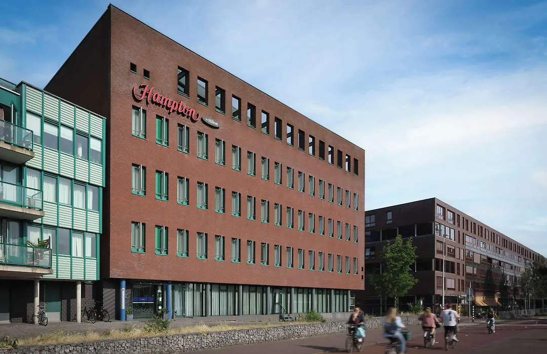Hampton By Hilton Amsterdam Centre East-1