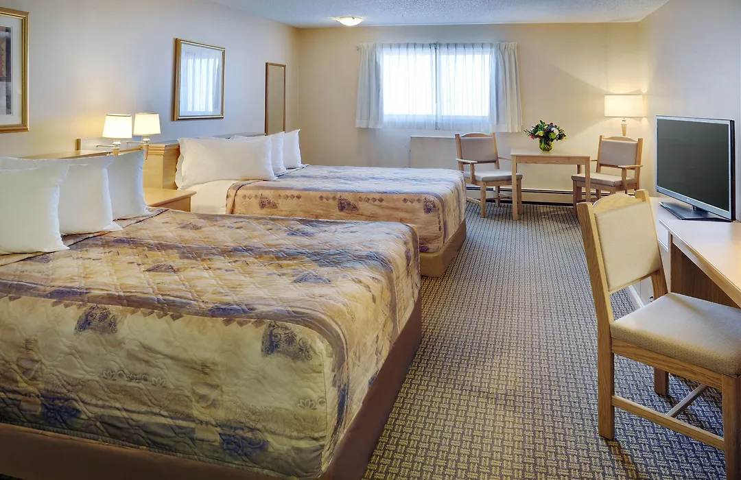 Nova Inn Kindersley-1