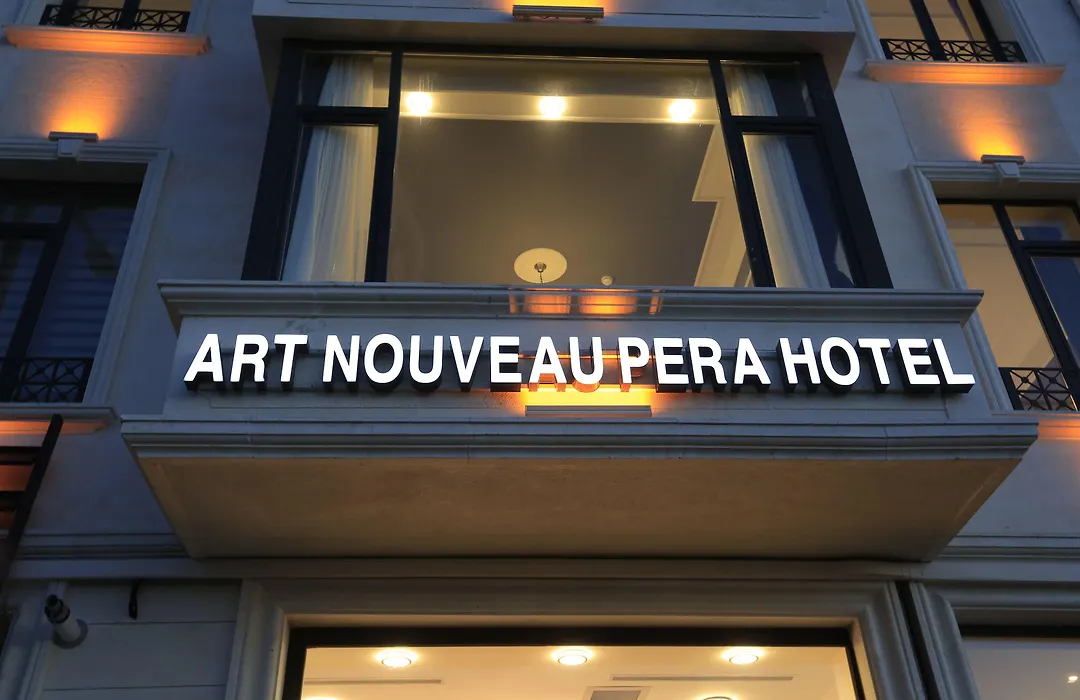 Art Nouveau Pera-1