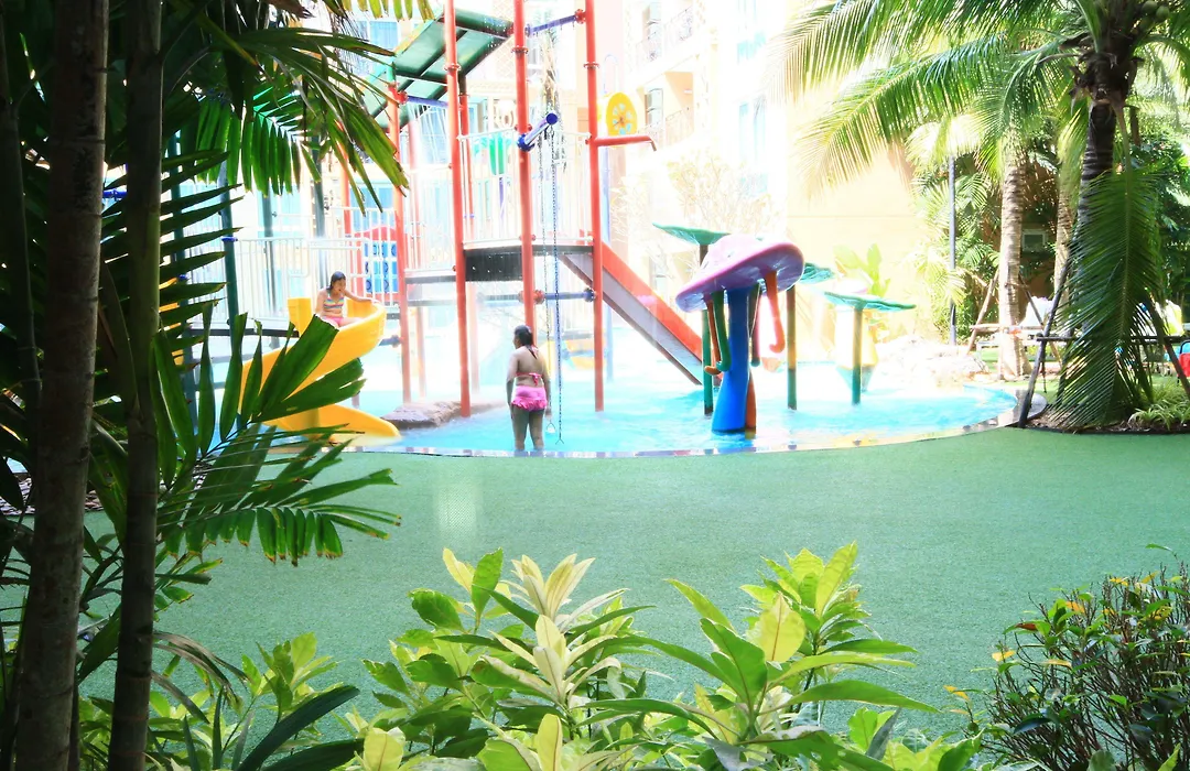 Atlantis Condo & Water Park Pattaya By The Sea-1