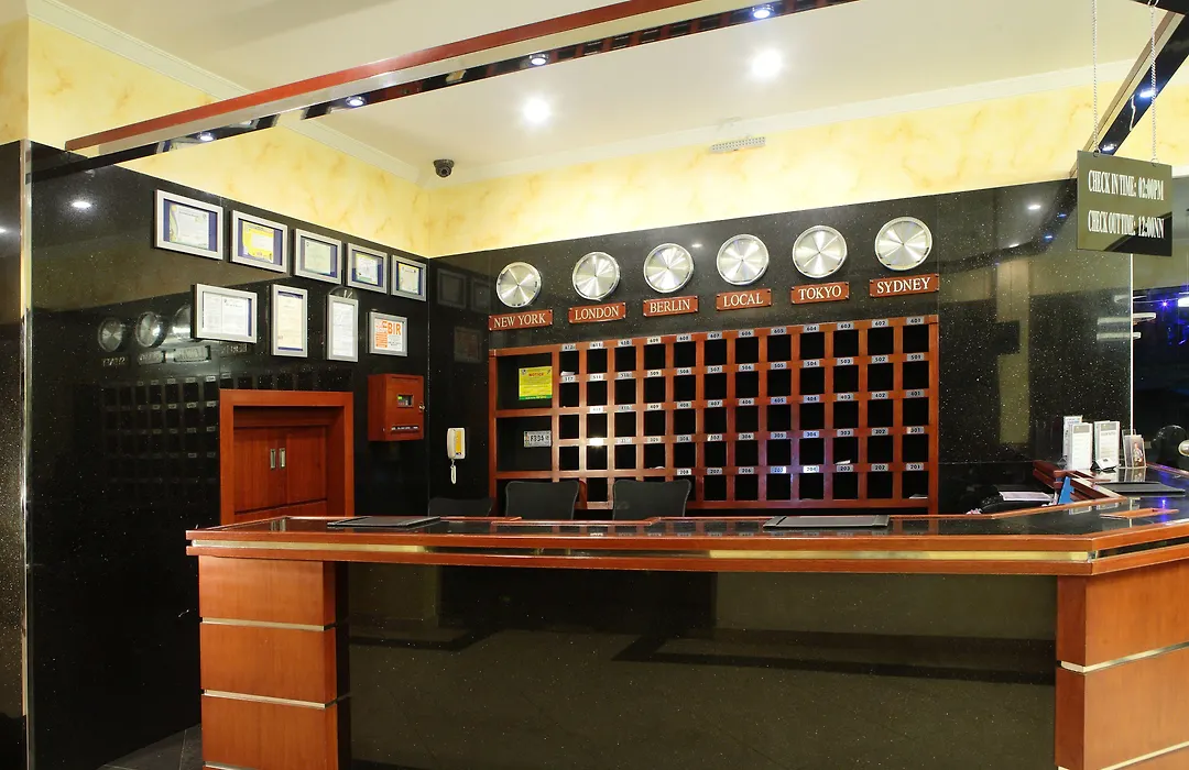 Queens Hotel Angeles City-1