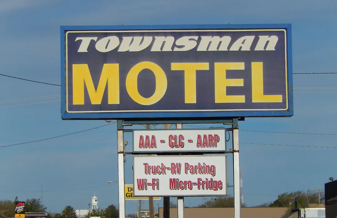 Townsman Motel-1