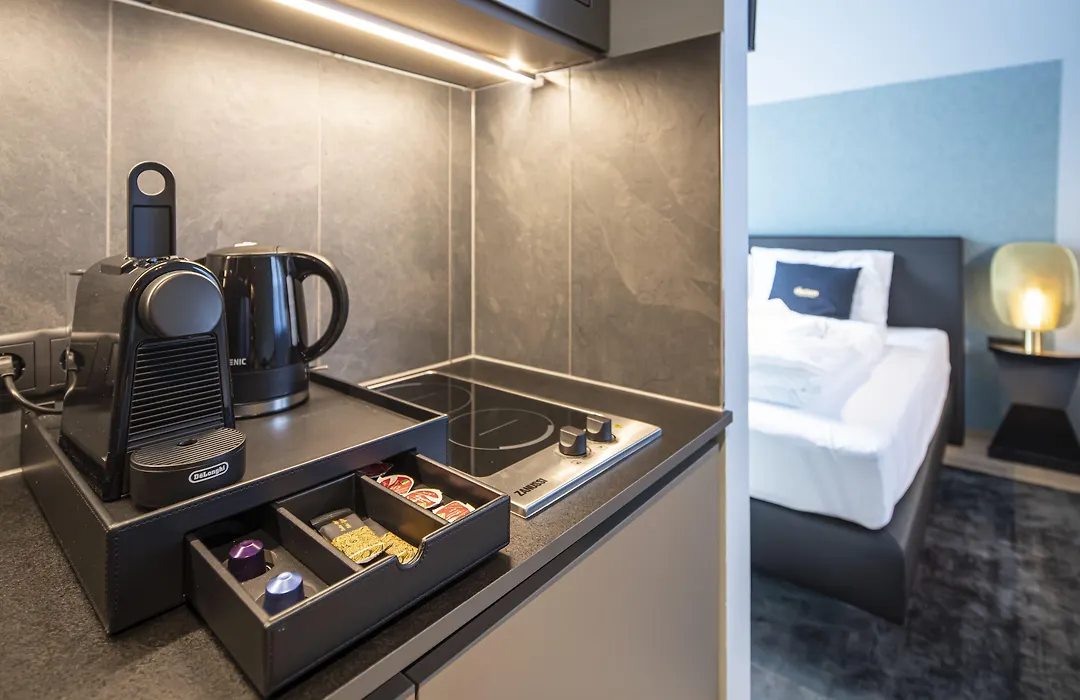 Blackhome Innsbruck City East I Contactless Check-In-1