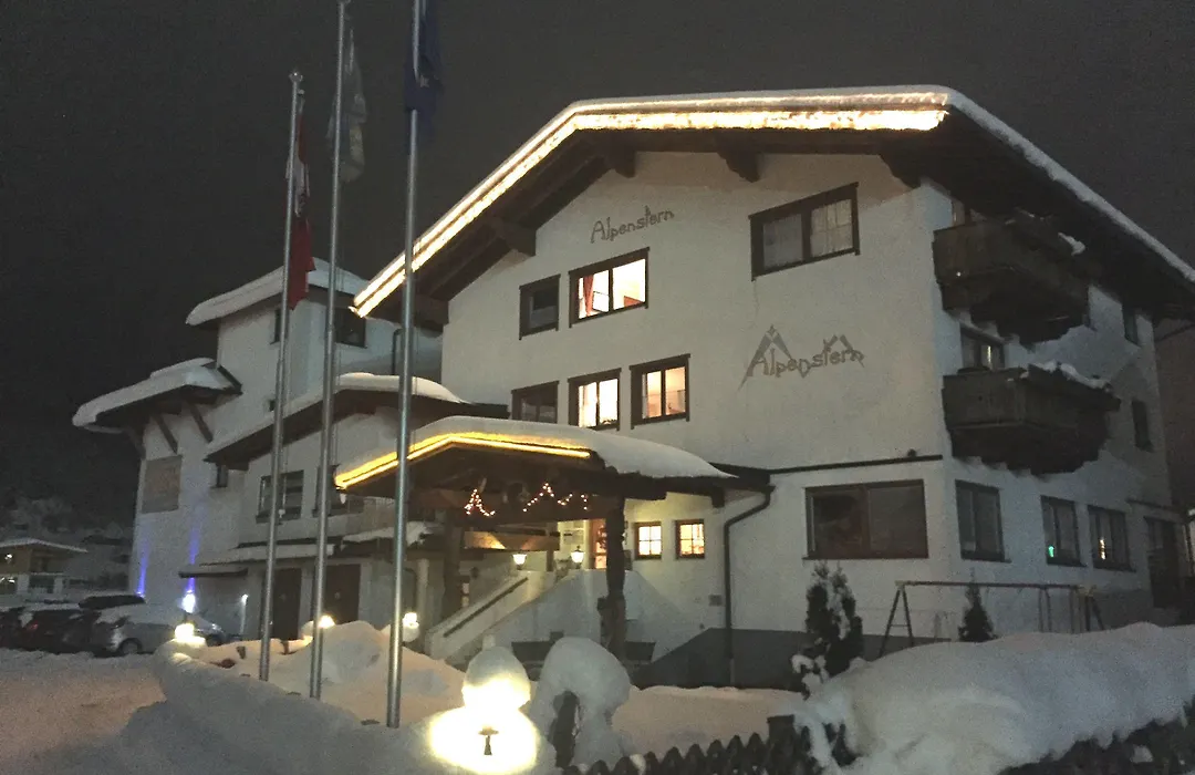 Alpenstern rooms&suites-1