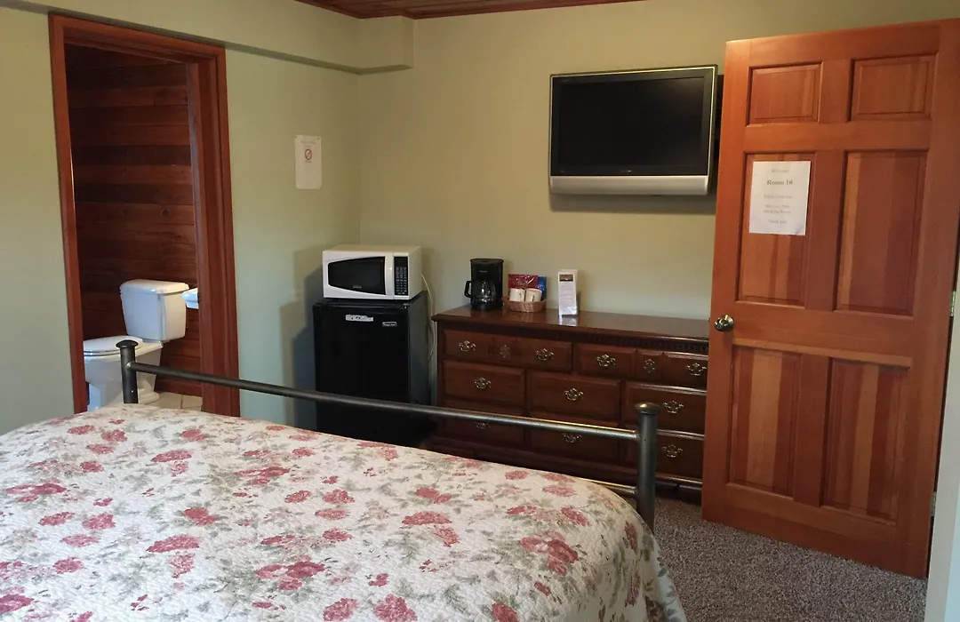 Whistling Swan Motel-1
