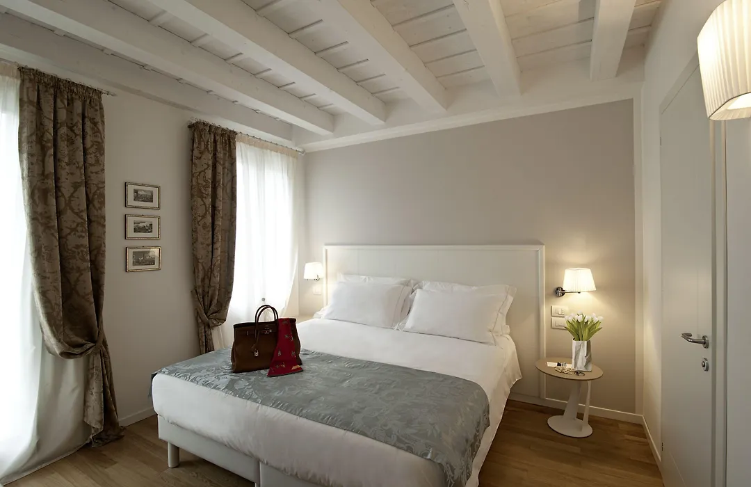 Chiara - Lodge-1