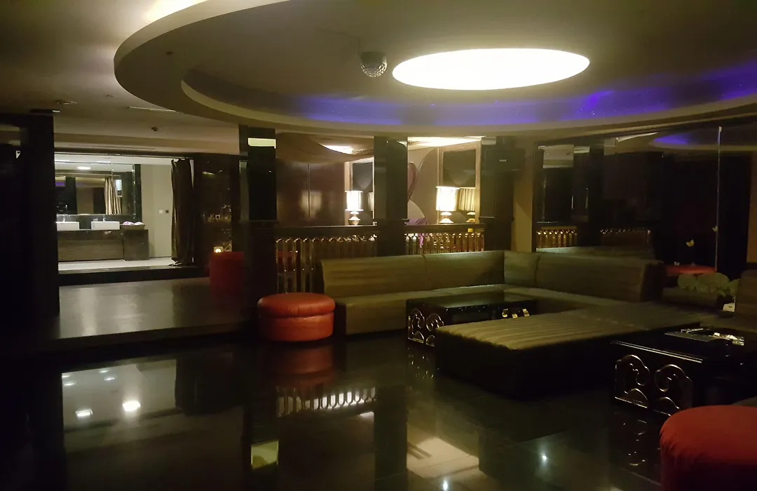 探索汽車旅館南港館 臺北市旅館349-2號-1