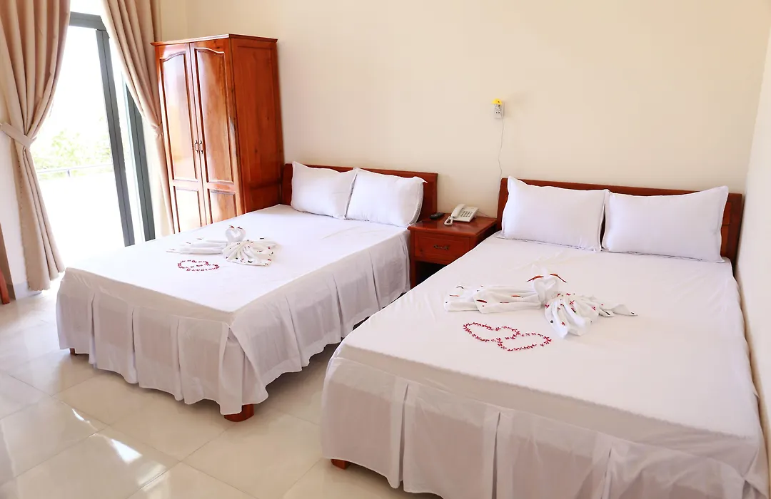 Lien Thong Hotel-1