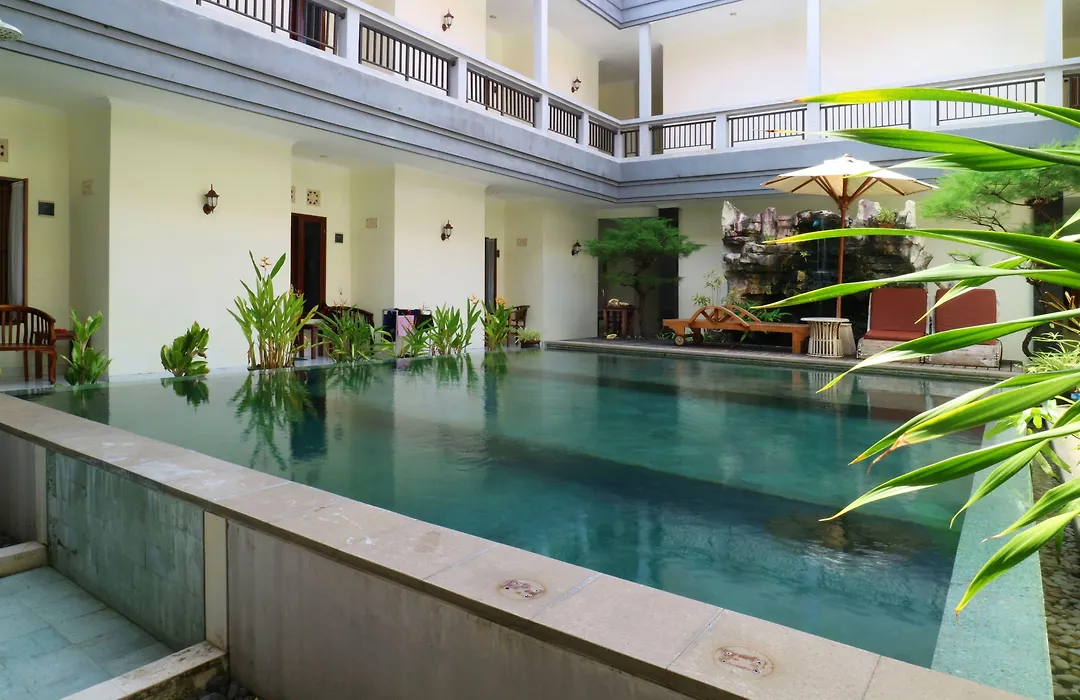 Teges Inn Kuta-1