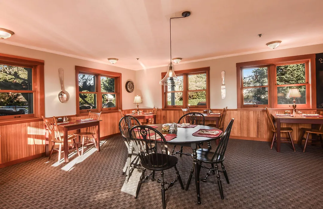 Wild Iris Inn-1