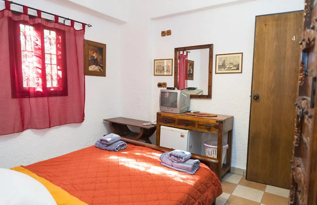 Spot Hotel-1