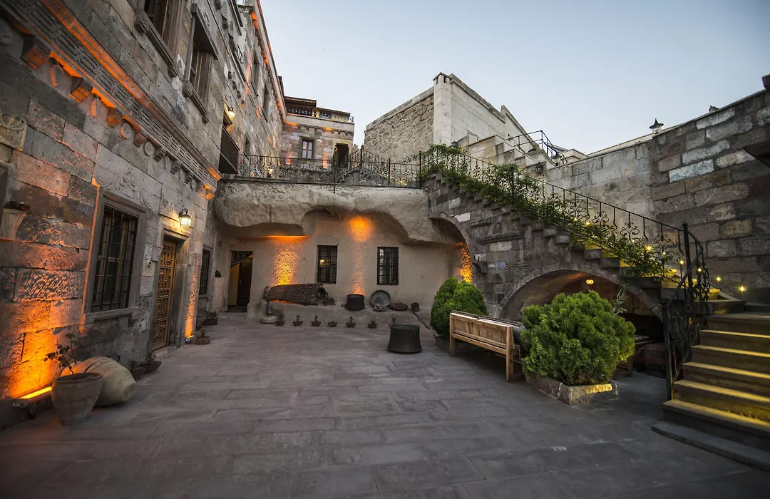 Vineyard Cave Hotel-1