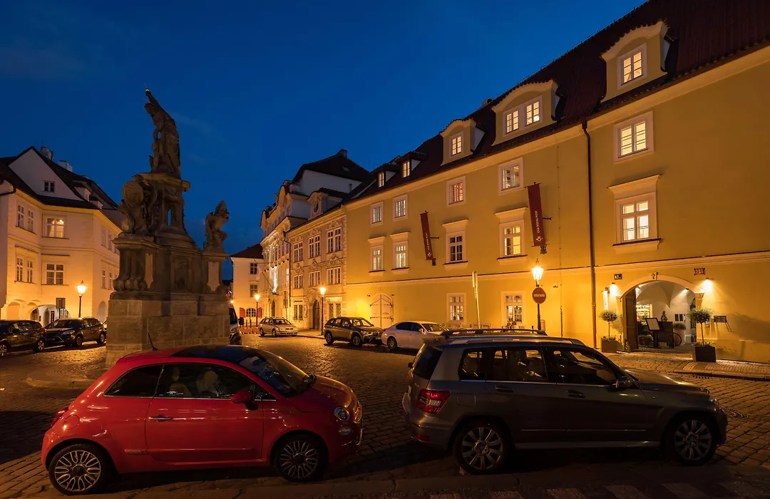 Old Royal Post Boutique Hotel & Premium Suites-1